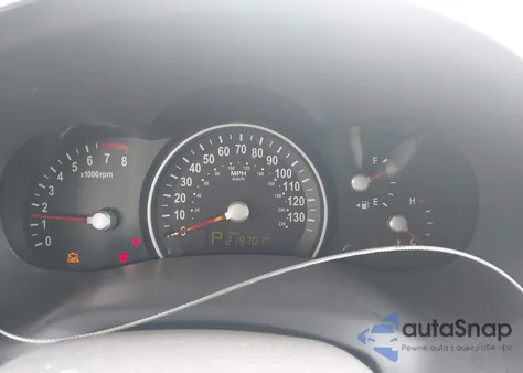 2011 Kia Sedona Lx z USA, uszkodzony, nr VIN KNDMG4C71B6389650